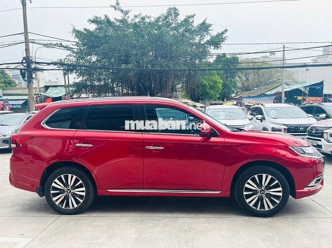 SIÊU HOT Outlander Premium 2022 Đi 3 Vạn, Siêu Đẹp