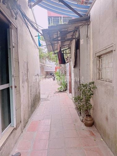 Bán đất Hoàng Quốc Việt 86m² mặt tiền 5.4m ngõ rộng, giá chỉ 5.4 tỷ