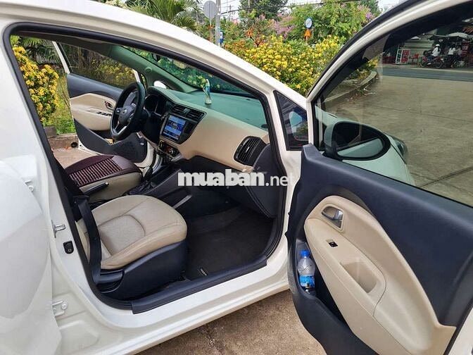 Kia Rio 2014 1.4 AT Hatchback - 145500 km