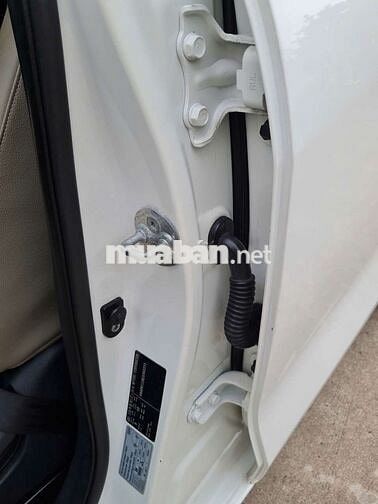 Kia Rio 2014 1.4 AT Hatchback - 145500 km