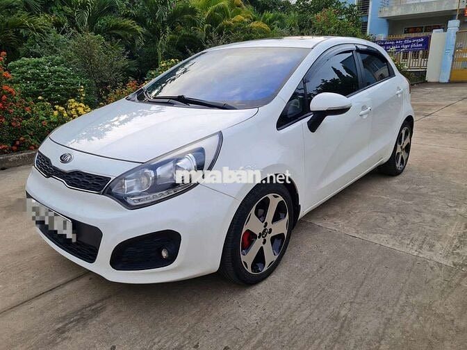 Kia Rio 2014 1.4 AT Hatchback - 145500 km