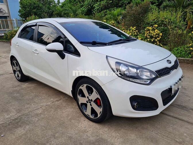 Kia Rio 2014 1.4 AT Hatchback - 145500 km
