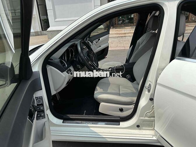 BÁN MERCEDES C300AMG CHẤT LƯỢNG CAO ***
