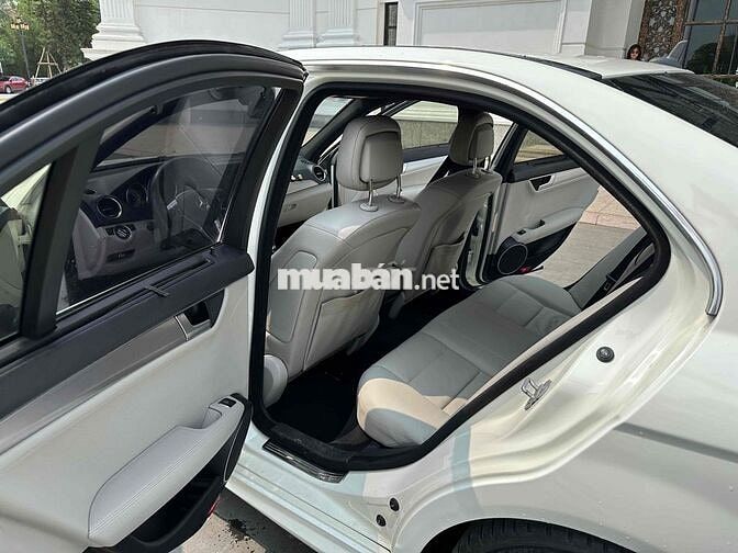 BÁN MERCEDES C300AMG CHẤT LƯỢNG CAO ***