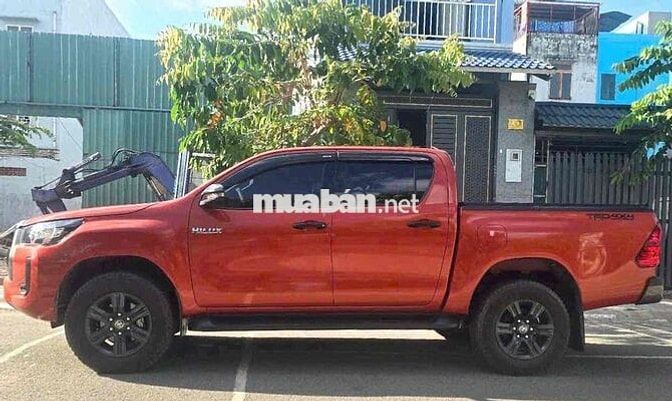 Toyota Hilux 2.4L 4x2 MT 2021 - 13500km