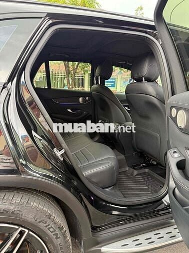Mercedes Benz GLC 2022 300 4Matic - 46000 km