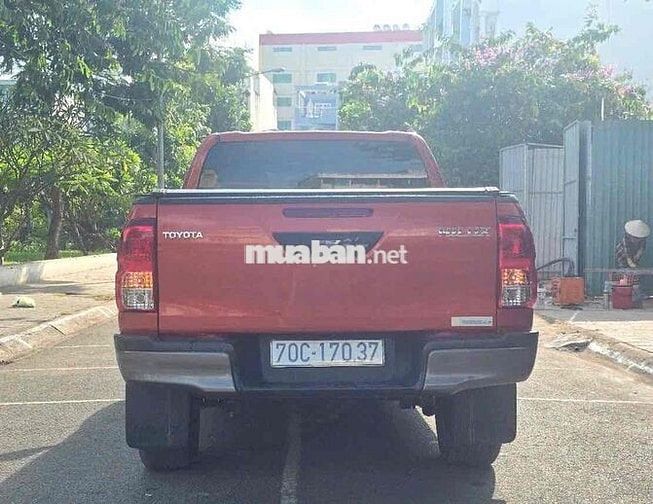 Toyota Hilux 2.4L 4x2 MT 2021 - 13500km