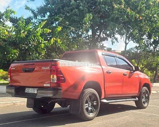 Toyota Hilux 2.4L 4x2 MT 2021 - 13500km