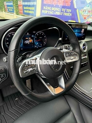 Mercedes Benz GLC 2022 300 4Matic - 46000 km