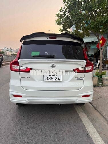 Suzuki Ertiga 2022 - xăng, điện