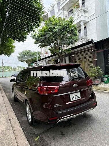 Kia Sedona 2020 DAT Luxury - 98000 km