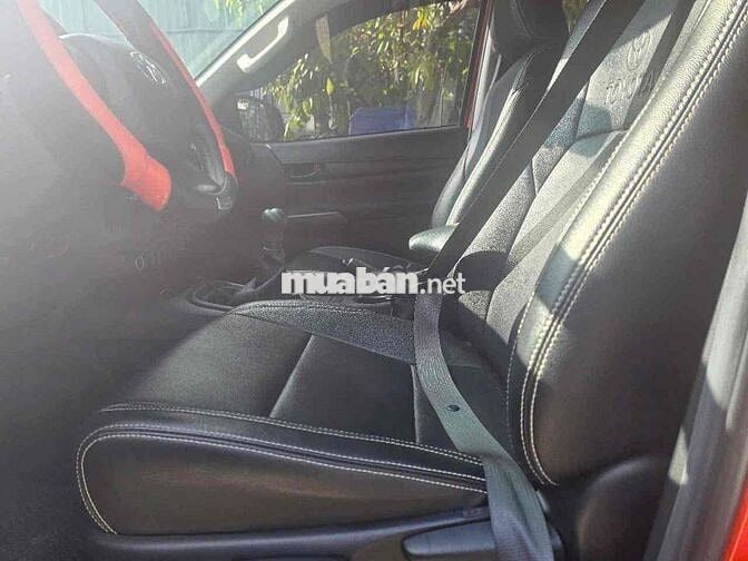 Toyota Hilux 2.4L 4x2 MT 2021 - 13500km