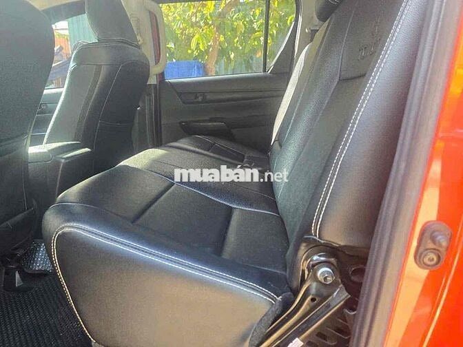 Toyota Hilux 2.4L 4x2 MT 2021 - 13500km