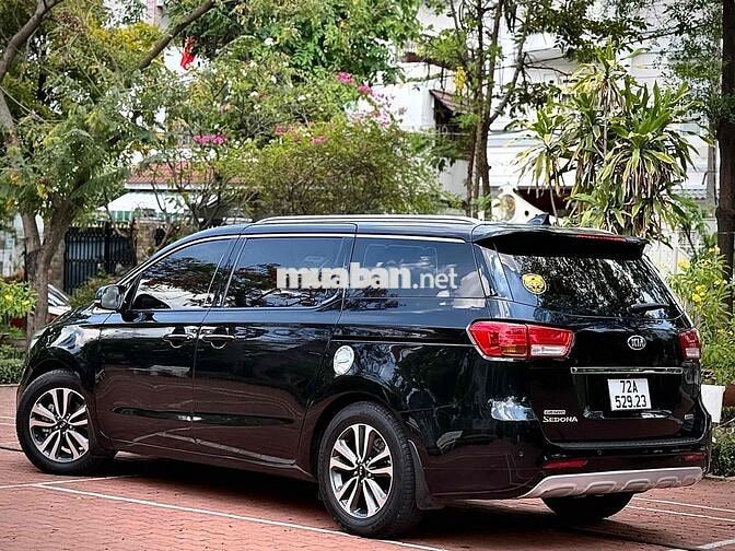 Kia Sedona 2016 2.2 máy dầu bản full