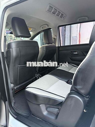 Suzuki Ertiga 2022 - xăng, điện