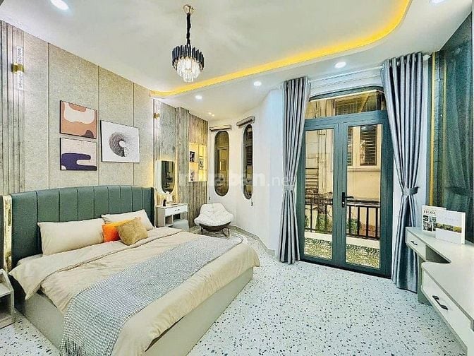 Giảm giá mạnh, bán gấp nhà Nguyễn Sỹ Sách – 1 trệt 2 lầu ST, sổ hồng r