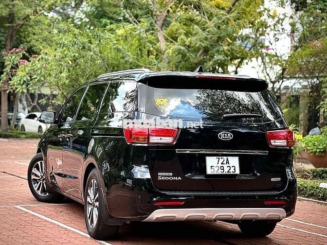 Kia Sedona 2016 2.2 máy dầu bản full