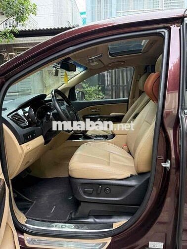 Kia Sedona 2020 DAT Luxury - 98000 km