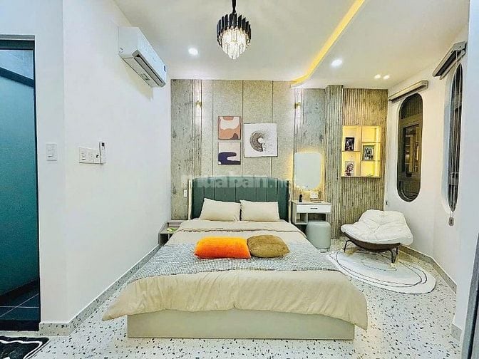 Giảm giá mạnh, bán gấp nhà Nguyễn Sỹ Sách – 1 trệt 2 lầu ST, sổ hồng r