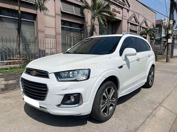 Chevrolet Captiva 2016 Revv LTZ 2.4 AT - TRẮNG ĐẸP