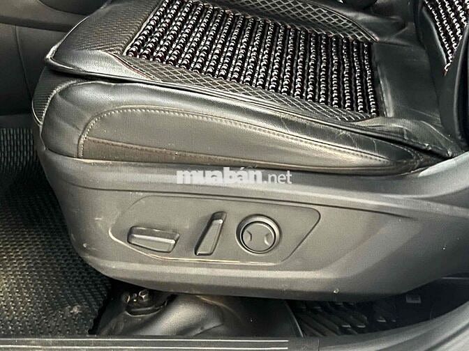 Hyundai Tucson 2024 2.0 AT Đặc biệt - 20000 km
