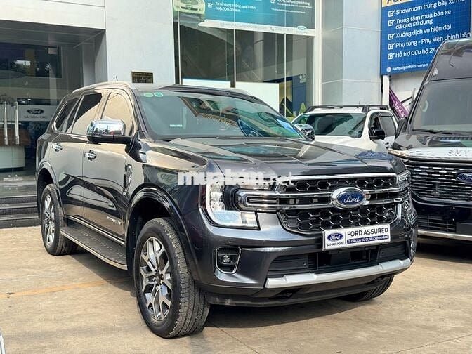 Ford Everest 2024 Titanium 2.0L 4x2 AT 6000 km