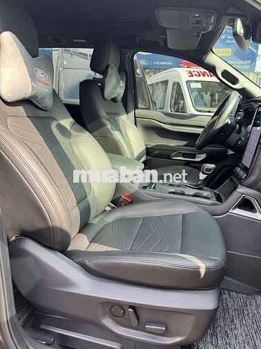 Ford Everest 2024 Titanium 2.0L 4x2 AT 6000 km