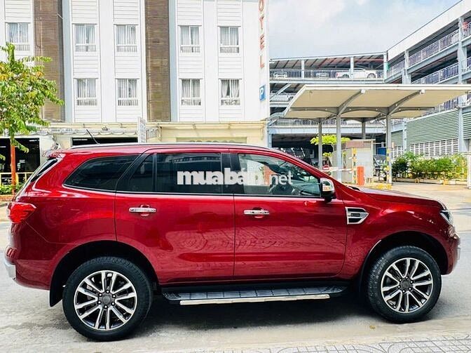 FORD EVEREST 2020 LƯỚT 6 VẠN_2 CẦU TITANIUM
