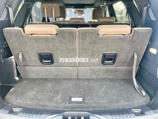 Ford Everest Titanium 2.0L 4x2 AT - 2022