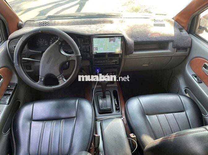 Isuzu Hi lander Số tự động AT, máy dầu