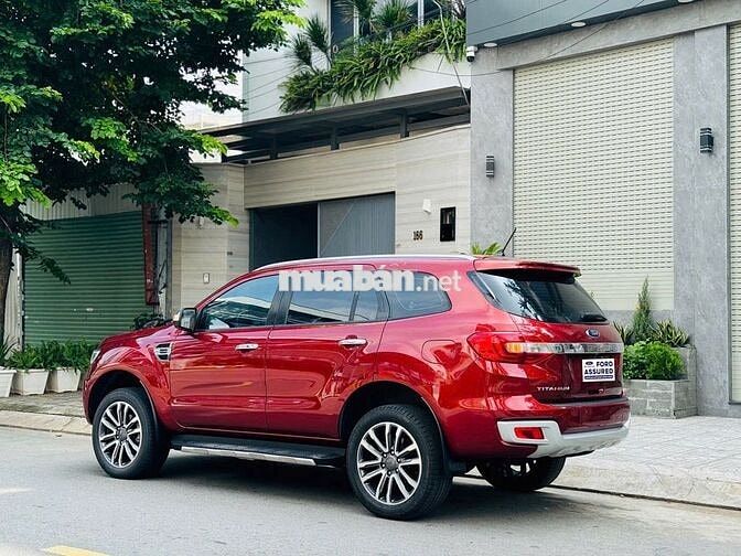 FORD EVEREST 2020 LƯỚT 6 VẠN_2 CẦU TITANIUM