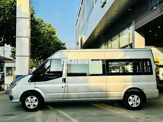 TRANSIT VAN 6 CHỖ 2024_ZIN100%_CHƯA CHỞ ĐỒ NẶNG