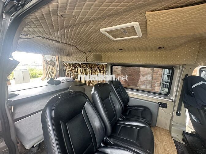 FORD TRANSIT VAN 6 CHỖ_2019_850kg ko giờ cấm