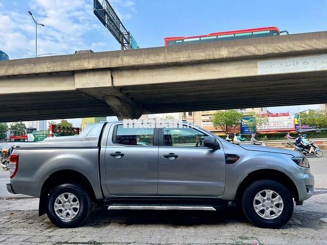 Ford Ranger XLS 2.2AT 2019 một chủ Hà Nội
