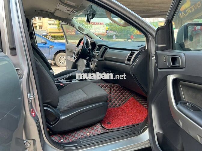 Ford Ranger XLS 2.2AT 2019 một chủ Hà Nội