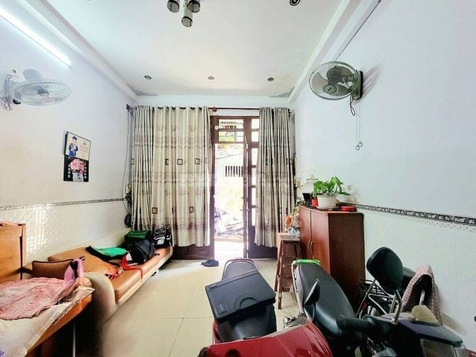 QUẬN 10 - HOÀNG DƯ KHƯƠNG - GIÁ BÌNH DÂN - HẺM 3M SÁT MẶT TIỀN 
