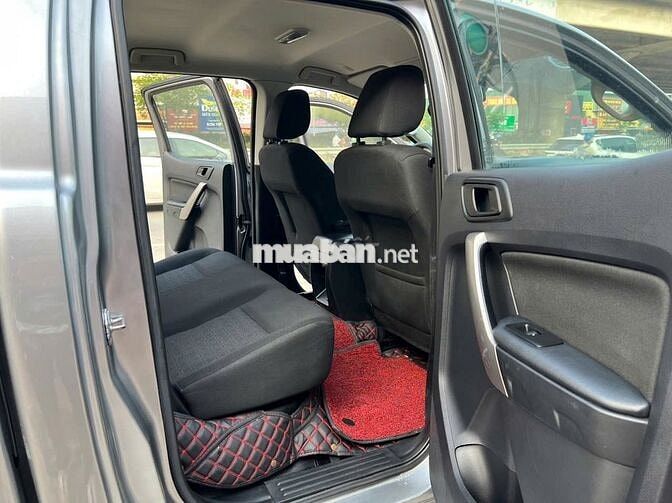 Ford Ranger XLS 2.2AT 2019 một chủ Hà Nội