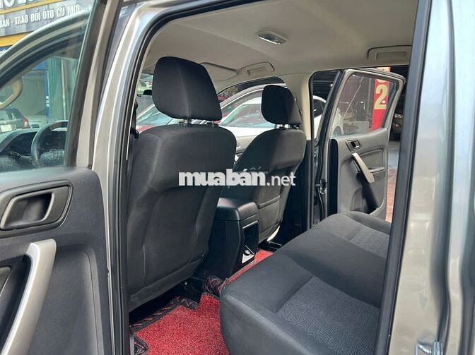 Ford Ranger XLS 2.2AT 2019 một chủ Hà Nội