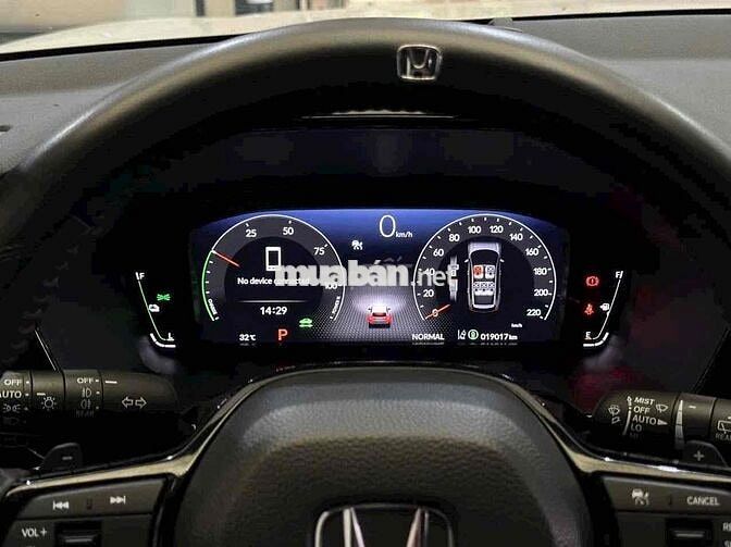 Honda CR V e:HEV RS Trắng - 19100 km, Xe cực đẹp