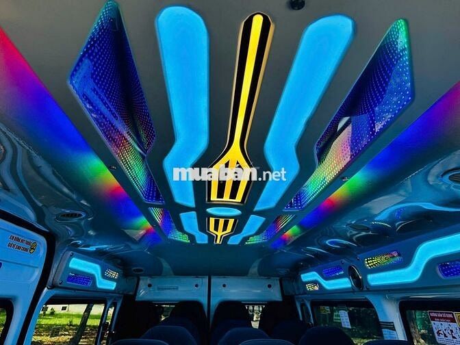 FORD TRANSIT 2023 LÊN LIMITED_XE ĐI RẤT KỸ_BAO TES
