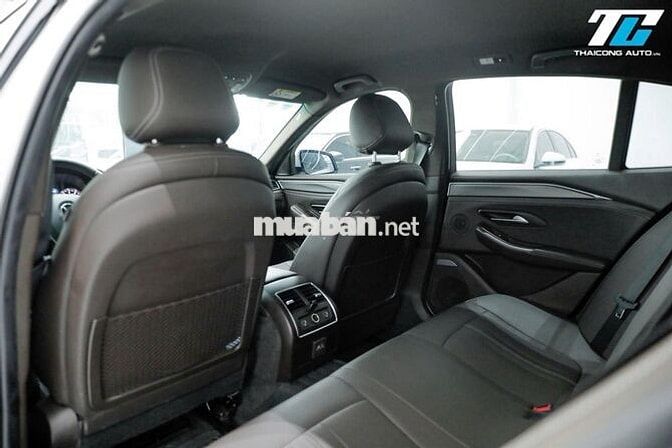 VinFast Lux A 2022 odo 17800 km bảo hành 10 năm