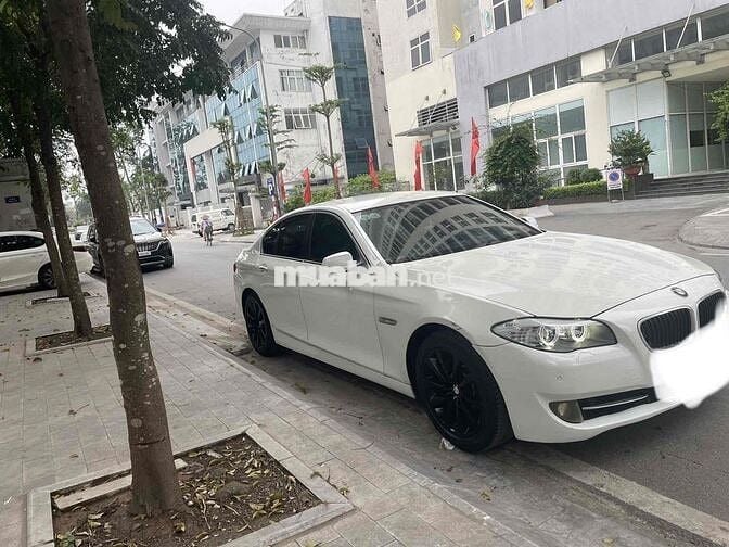 xe BMW 5 Series 2011 528i - 180000 km