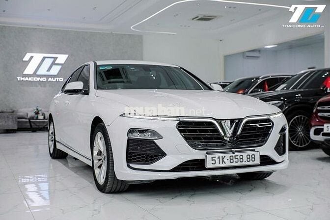 VinFast Lux A 2022 odo 17800 km bảo hành 10 năm