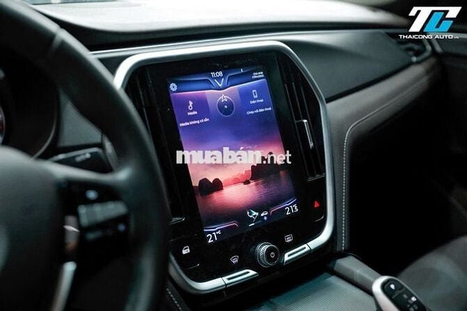 VinFast Lux A 2022 odo 17800 km bảo hành 10 năm