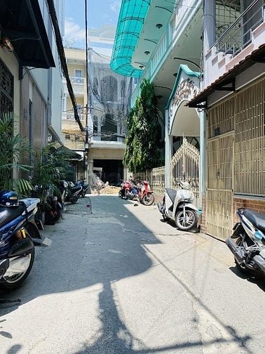 TRUNG TÂM Q.10 - SÁT VÁCH QUẬN 1, GIÁP RANH QUẬN 3-  HẺM BA GÁC THÔNG 