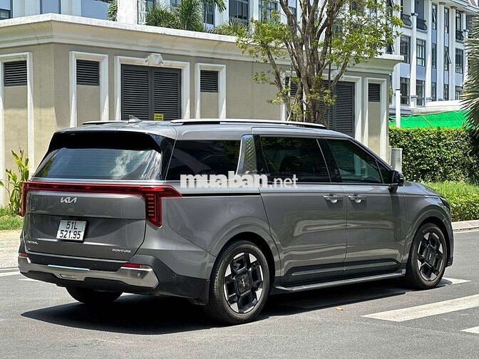 KIA CARNIVAL SIGNATURE MODEL 2025, LƯỚT 8.000KM.