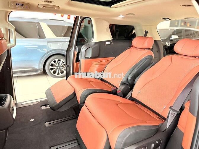KIA CARNIVAL SIGNATURE MODEL 2025, LƯỚT 8.000KM.