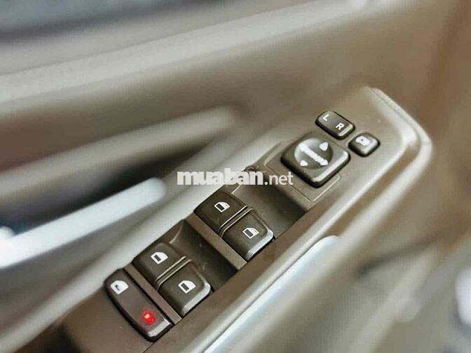 VinFast Lux A2.0 2022 A2.0 Tiêu chuẩn - 26000 km