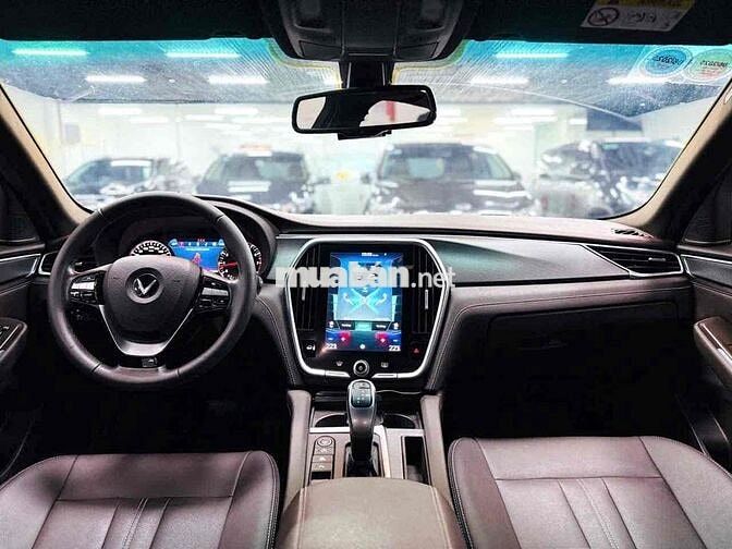 VinFast Lux A2.0 2022 A2.0 Tiêu chuẩn - 26000 km