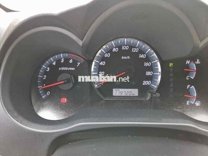 Toyota Fortuner 2014 2.7V 4x2 AT - 920000 km